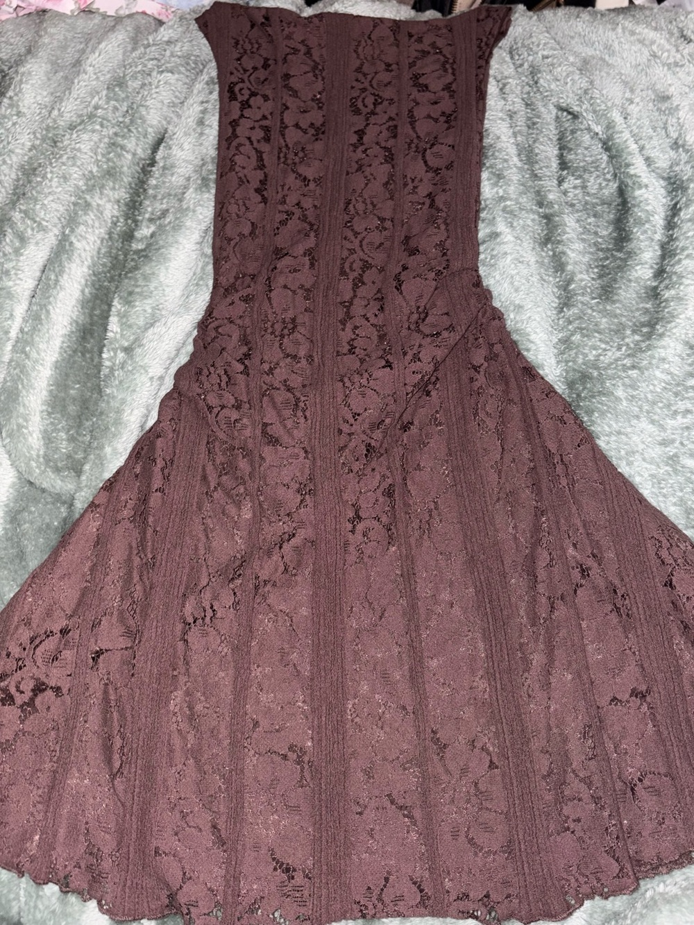 Forever 21 Strapless Mauve Lace Fit & Flare Dress